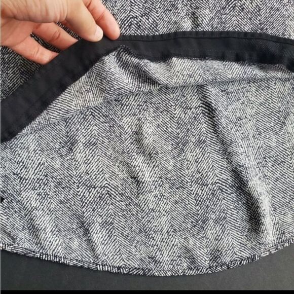 Daniel Rainn Zebra Striped Blouse - Picture 5 of 8